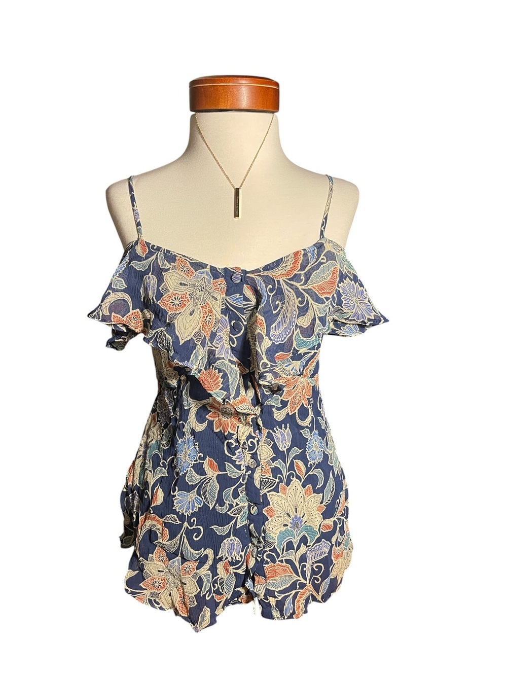 Maeve Mariposa Open Shoulder Ruffle‎ Blouse Open shoulder floral print